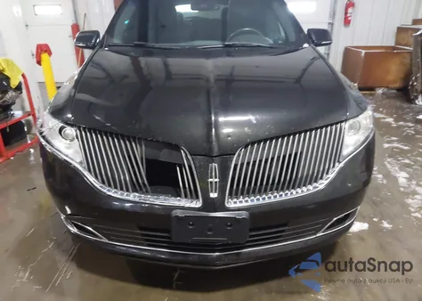 2015 Lincoln Mkt Livery z USA, uszkodzony, nr VIN 2LMHJ5NKXFBL02832
